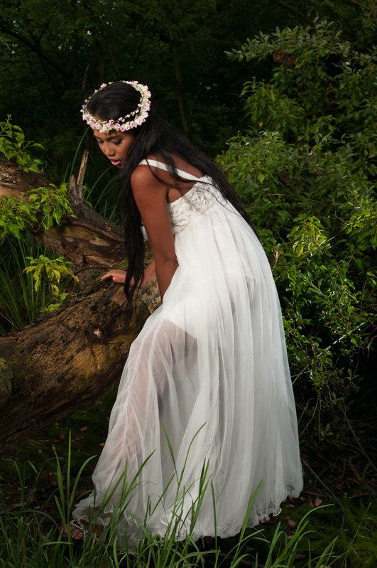 Hochzeit - Simpel Fairytales Wedding Dress-In white