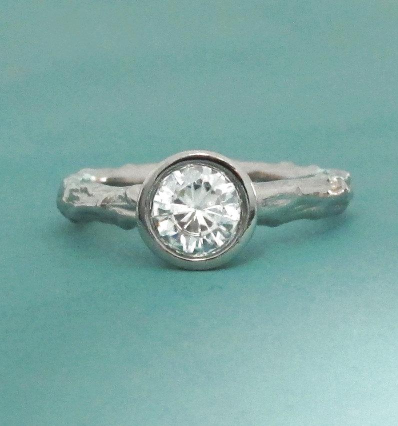 زفاف - Twig Engagement Ring in Palladium 950 and Moissanite, Pine Branch, Choose a Stone Size