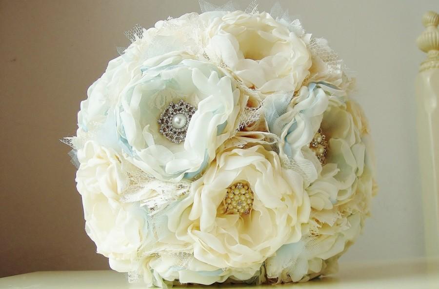 Mariage - Fabric Flower Bouquet,  Vintage Wedding Bouquet,  Brooch Bouquet,  Handmade Bridal Bouquet, Vintage  Wedding Bouquet, Light Blue, Ivory