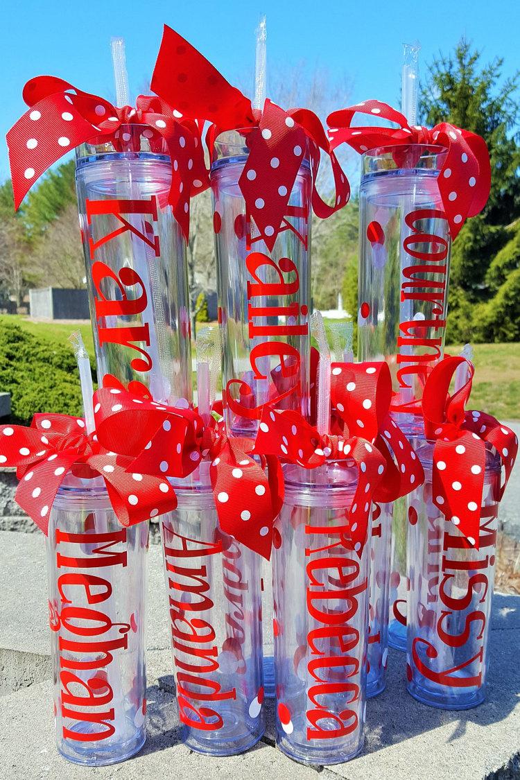Mariage - Customized Tumbler, Personalized Tumbler, Wedding Tumbler, Bridesmaid Tumbler, Bridesmaid Gift, Team Bride, Bridal Party Gift