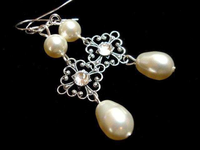 Mariage - Vintage style earrings, Pearl bridal earrings, Crystal Wedding earrings, bridesmaid jewelry, silver filigree earrings, wedding jewelry