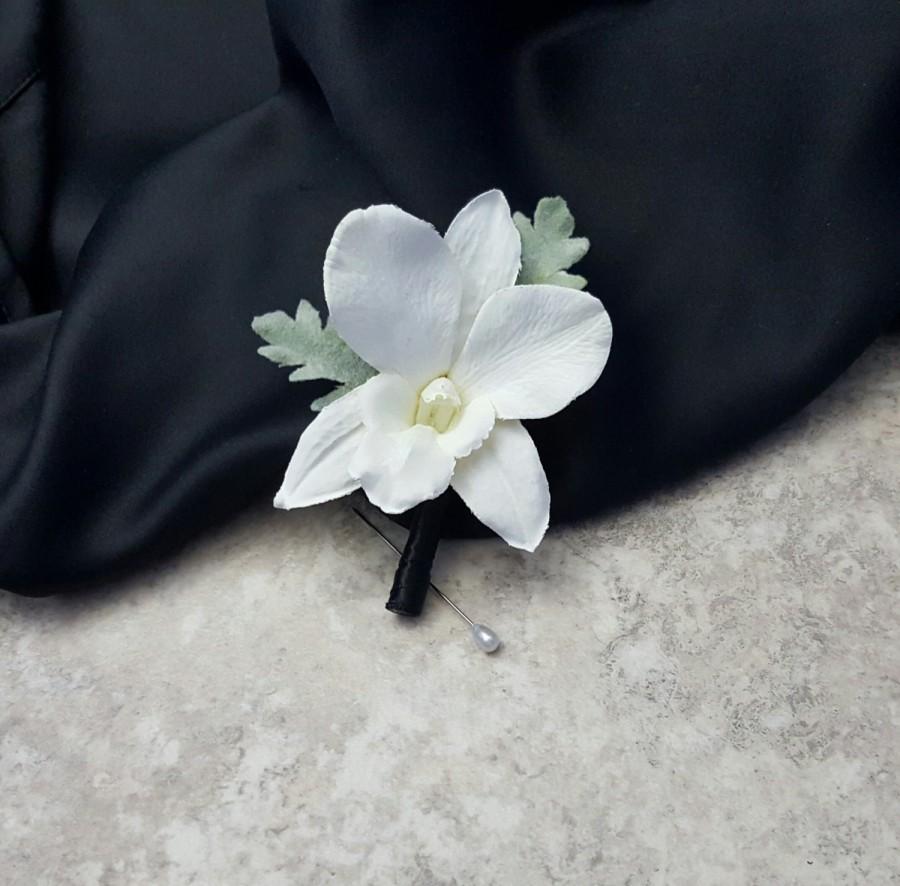زفاف - Snow White Singapore Galaxy Dendrobium Orchid with Dusty Miller Leafs Boutonnieres & BOX - MATCHING CORSAGES