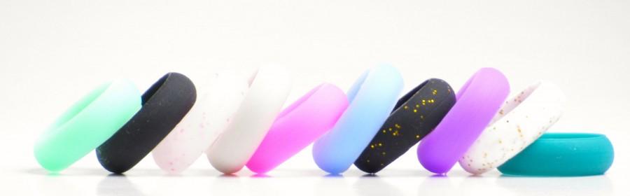 Mariage - 10 Pack Women's Silicone Wedding Rings - 10 Vibrant Colors to Match Any Outfit - Workout and Gym Wedding Bands!