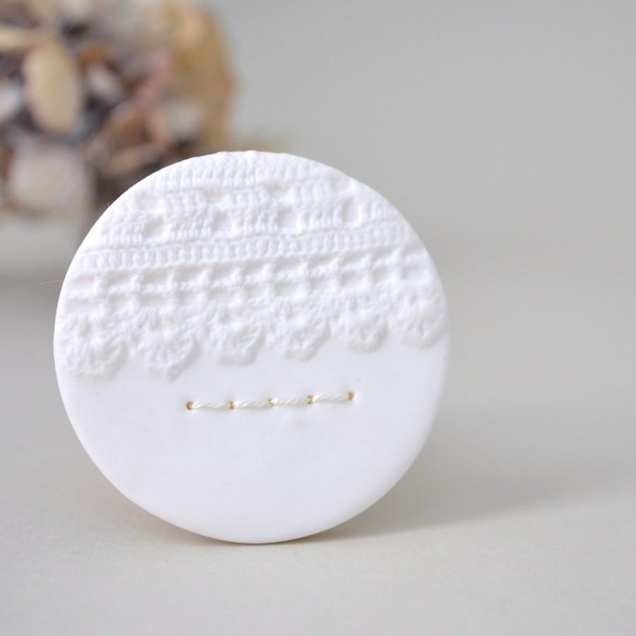 Свадьба - clay brooch with stitches - brooch with lace imprint - white clay wedding brooch - white textured brooch - gift for her