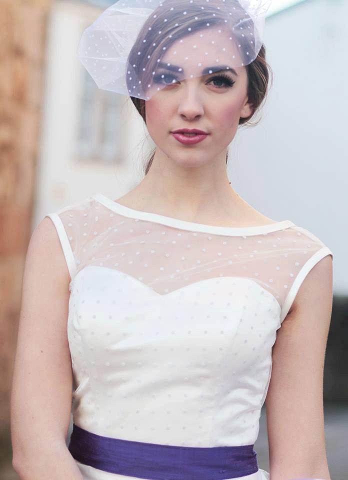 Hochzeit - Polka dot birdcage veils made to order bridal veil