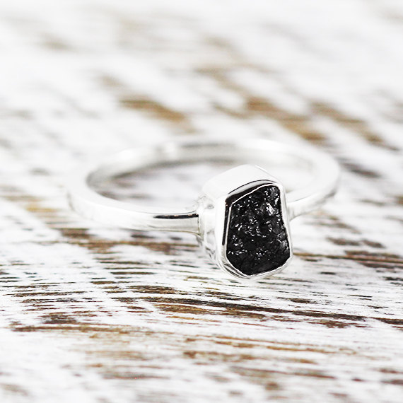 زفاف - Abstract Engagement Ring 14k White Gold Raw Uncut Black Diamond