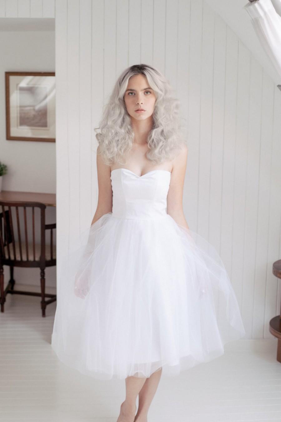 Wedding - White tulle wedding dress / tea length bridal gown /   Sweetheart Strapless wedding dress