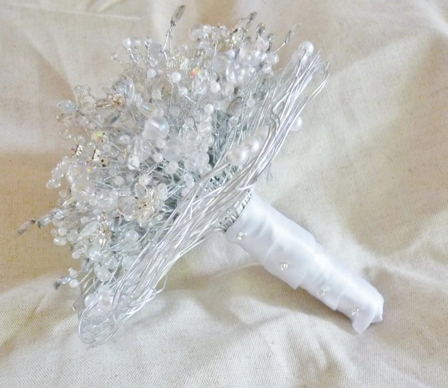 زفاف - Bridal bouquet wedding flowers butterflies and hearts Silver brooch alternative crystals pearls