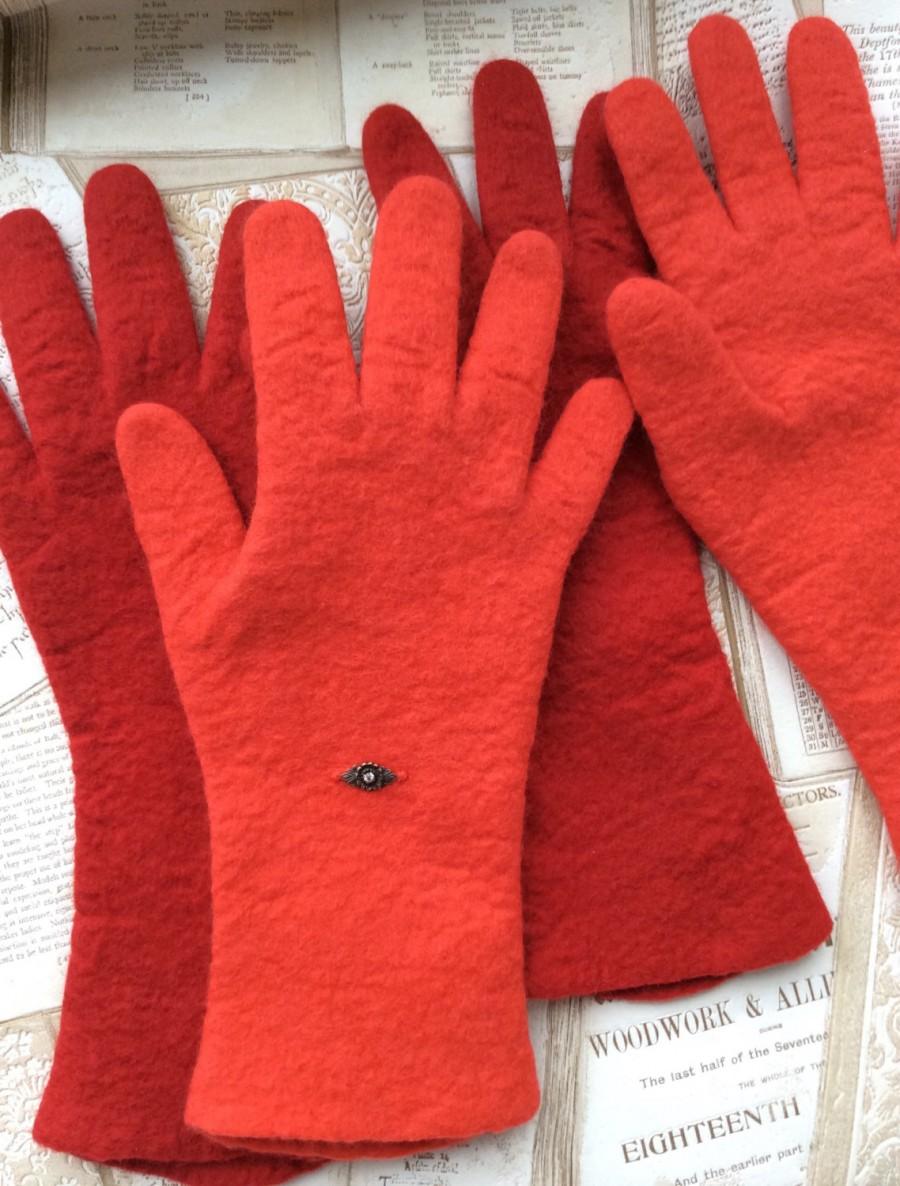 Wedding - Pre-order / Any color Felt gloves merino wool Winter warm gloves Wool felting gloves