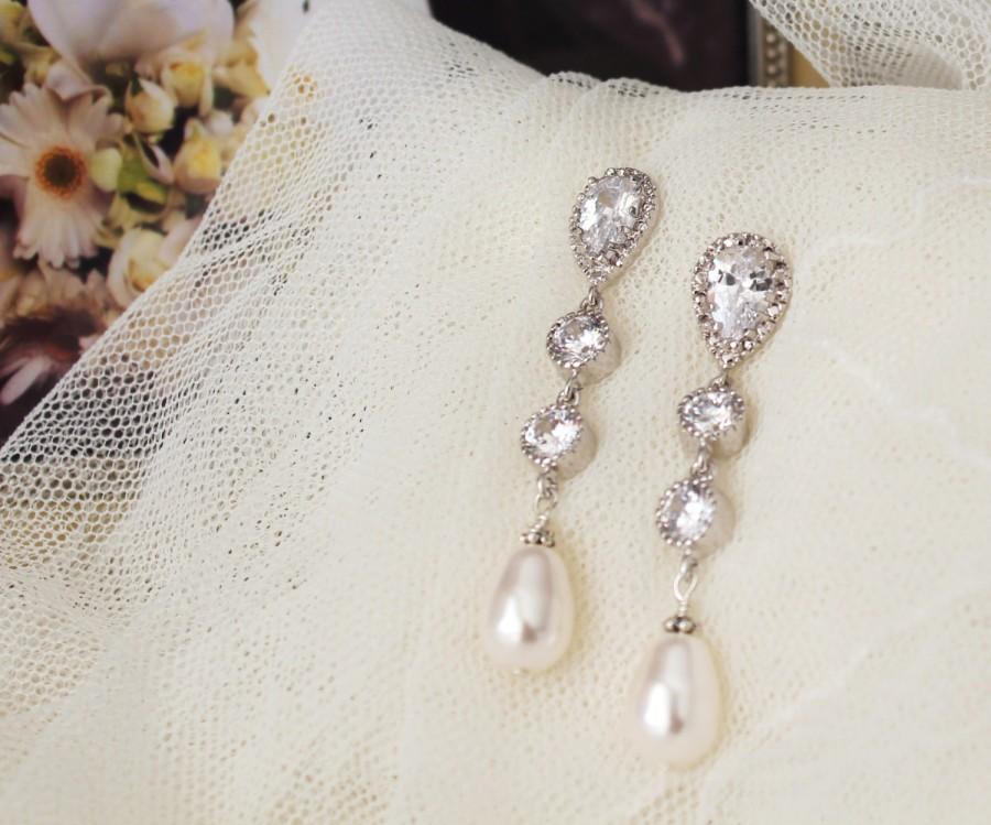 Hochzeit - Pearl Bridal Earrings Pearl Wedding Jewelry Long Bridal Pearl Earrings  White Ivory Cream Swarovski Pearls Earrings Pearl Bridal Jewelry