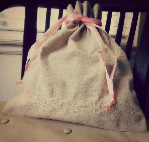 زفاف - Personalized Lingerie bag  travel organizer drawstring linen cotton pouch  Bridesmaids Party favors  Fabric gift bag Newborn  wardrobe
