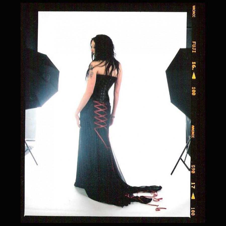 زفاف - Charlotte - A darkly romantic black velvet ethereal custom made gown with steel boned corset