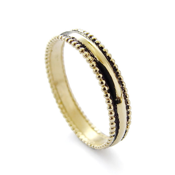 زفاف - Vintage style unisex wedding ring,Classic infinity gold band, thin comfortable ring, dotted engagement band, Minimalist handmade ring sale