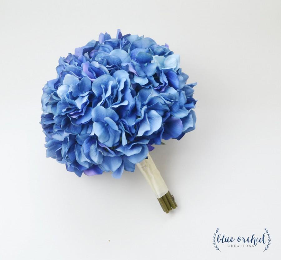 Mariage - Blue Hydrangea Bouquet, Hydrangea Bouquet, Spring Bouquet, Bridesmaid Bouquet, Shabby Chic Bouquet, Garden Bouquet, Wedding Bouquet, Silk