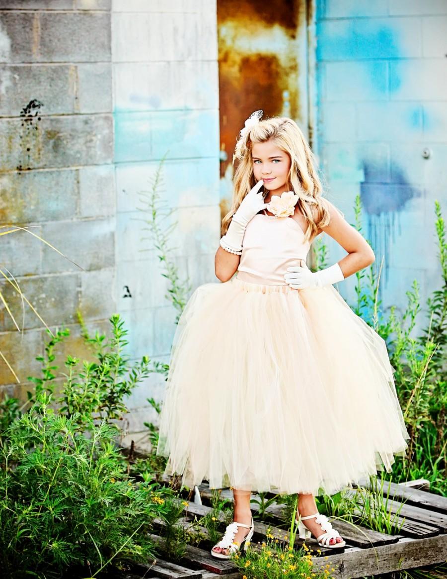 Mariage - Peach Flower Girl Dress with Tulle Skirt--Girls Formal Wear-Peach Ivory Cream-Perfect for Weddings or Portraits-----Afternoon Tea