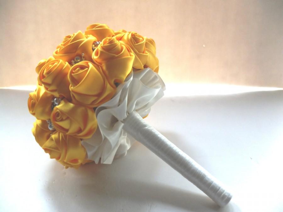 زفاف - Handmade Satin Rose Bouquet- All Yellow Satin Rose accented with rhinestone (Medium, 7 inch)