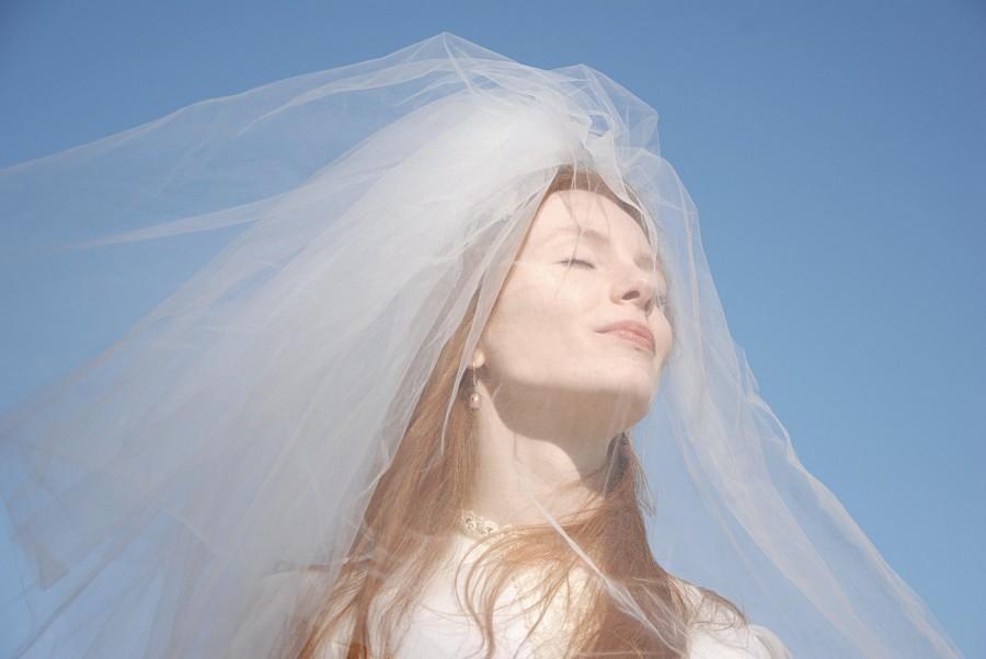 Свадьба - Wedding veil, white bridal headpiece ribbon bow flowers faux pearls beads tulle