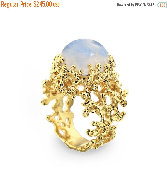 Mariage - HOLIDAYS SALE - CORAL Yellow Gold  Rainbow Moonstone Ring, Gold Moonstone Ring, Gold Moonstone Engagement Ring, Large Moonstone  Ring, Moons