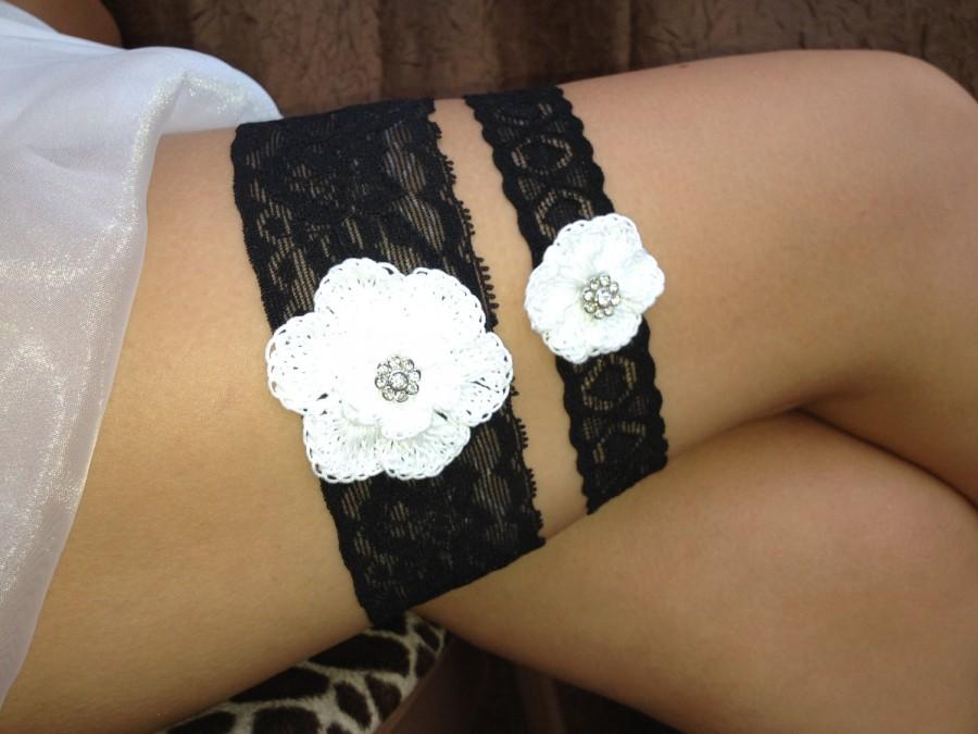 زفاف - Black / White Wedding Garter -Bridal Garter and Toss Garter...White Crochet Flowers with Rhinestone details...