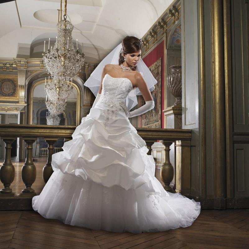 Hochzeit - Tomy Mariage, Uruguay - Superbes robes de mariée pas cher 