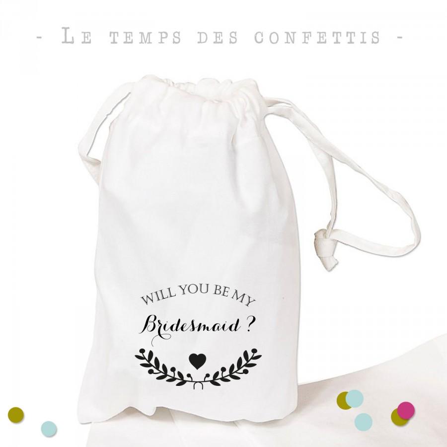 Mariage - Will You Be My Bridesmaid Maid of Honor Gift Favor Bags white cotton with flower