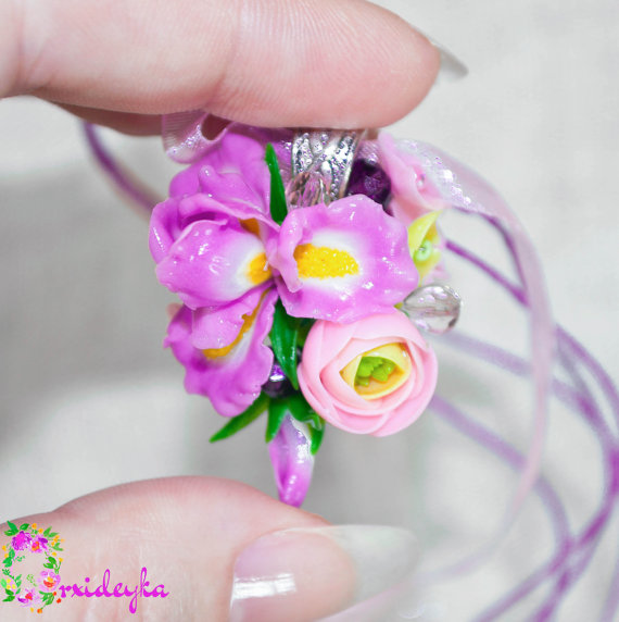 Mariage - Iris jewelry, ranunkulus, purple iris pendant, long purple iris earrings, iris ring, handmade, iris set, flower jewelry, polymer clay, gift