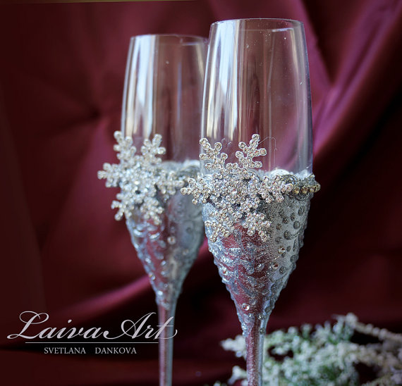 Wedding - Snowflake Wedding Champagne Glasses Winter Wedding Christmas Wedding Holiday Wedding Champagne Flutes