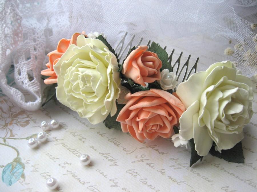 Mariage - Bridal flower comb Coral Ivory roses hair comb Woodland  hair comb botanical wedding Rustic wedding Bridal hair accessory Rose headpiece