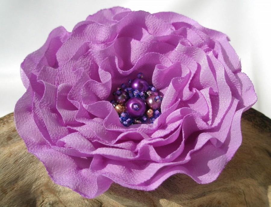 زفاف - Lilac Flower Pin Or Hair Clip With Beads In The Centre