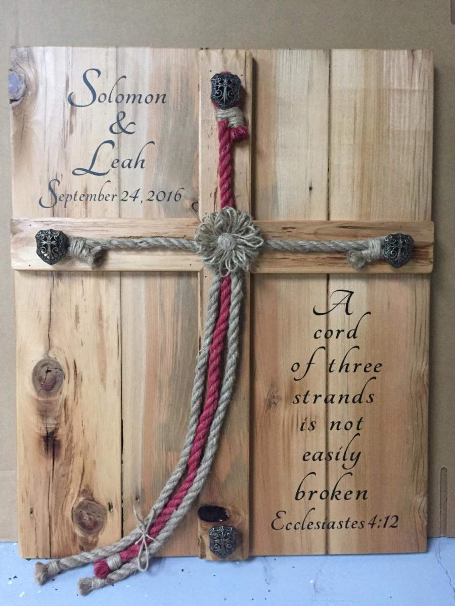 Mariage - Personalized Rustic Wedding Alternative Unity Ceremony idea, A Cross w Jute Braided Red Jesus Rope Sign. Cord of Three Ecclesiastes new idea
