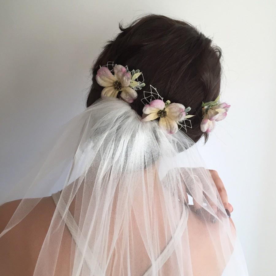 زفاف - Lavender Flower Clips- Hair pin set-  Pearl Bridal Combs- Wedding Hair Accessories- Purple Bridesmaids Combs