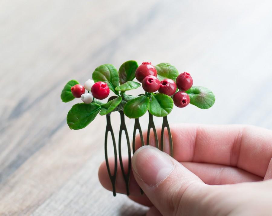 Wedding - Red hair comb - floral hair piece - cranberry wedding - forest hair accessories - rustic hair piece - berry hair comb - woodland hair comb