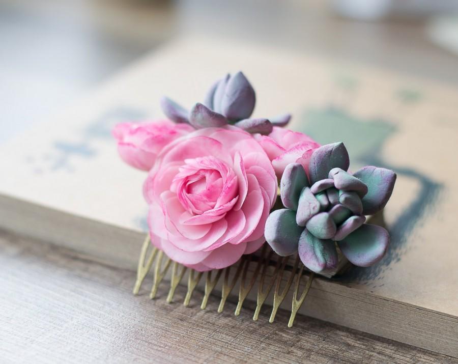Hochzeit - Pink ranunculus and succulent floral hair comb - flowers for hair - bridal flower comb - succulent wedding