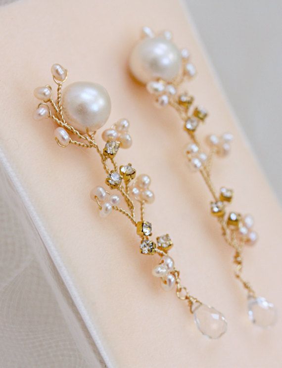 Свадьба - Freshwater Pearl Stud Earrings With Hand Wired Rhinestone And Pearl Cascade Drop, Statement Wedding Earrings, Bridal Earrings
