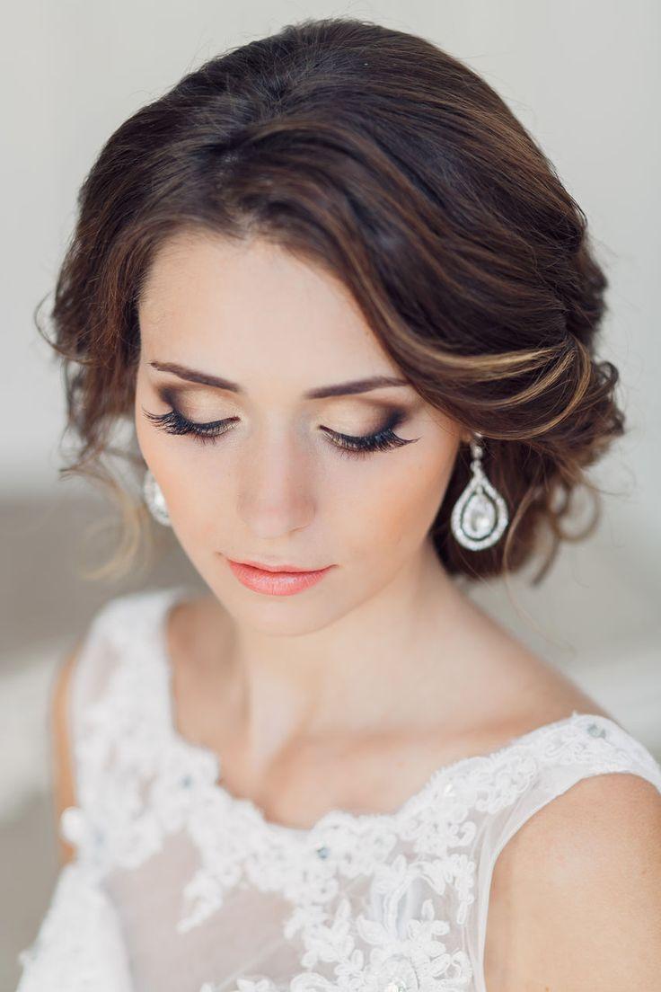 Свадьба - 10 Beautiful Wedding Day Makeup Ideas - Be Modish