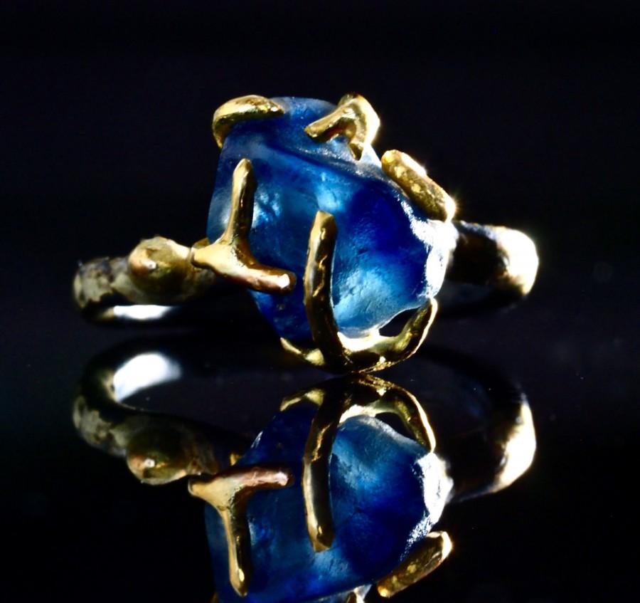 زفاف - Raw Sapphire Engagement Ring with 18K Gold Prongs and Oxidized Silver and 14K Gold