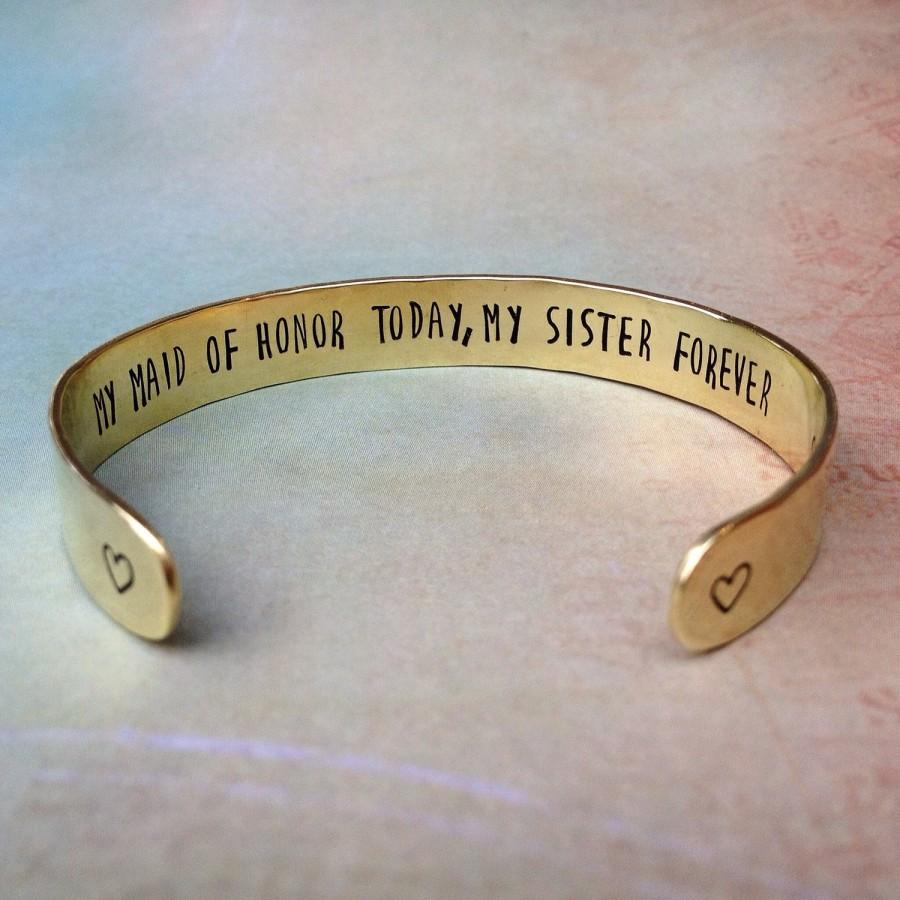 Personalized Bracelet Bridesmaid Gift Maid of Honor Gift Bridesmaid Bracelet Maid of Honor Bracelet Wedding Party Gift