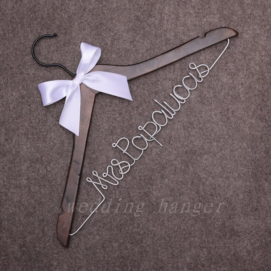 Hochzeit - Personalized wedding hanger with date, custom bridal bride bridesmaid name hanger, custom wedding hanger, personalized wedding dress hanger