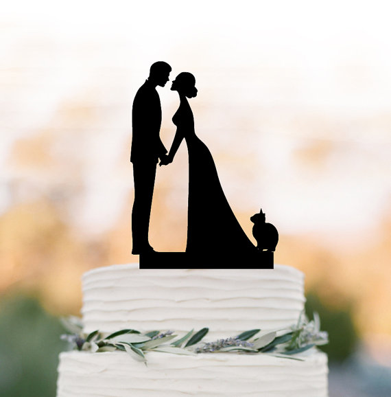 Hochzeit - Wedding Cake topper with Cat, family Cake Topper with bride and groom silhouette, funny wedding cake topper, anniversary cake topper