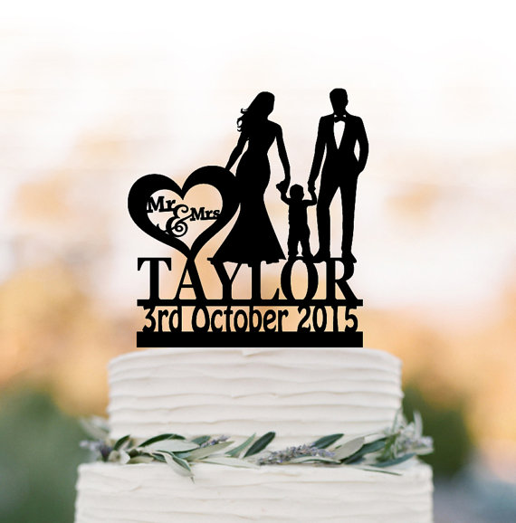 Свадьба - Family Wedding Cake topper with child, Personalized wedding cake toppers, funny wedding cake toppers with boy silhouette