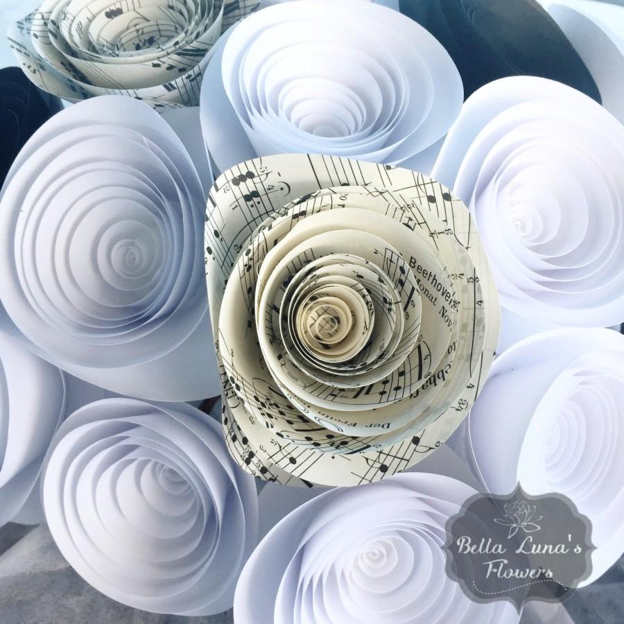 Mariage - Paper Flowers Loose Stemmed - Music Sheet - White - Black - Centerpiece - Bridal Bouquet - Wedding Bouquet - Bridesmaid Bouquet - House Dec