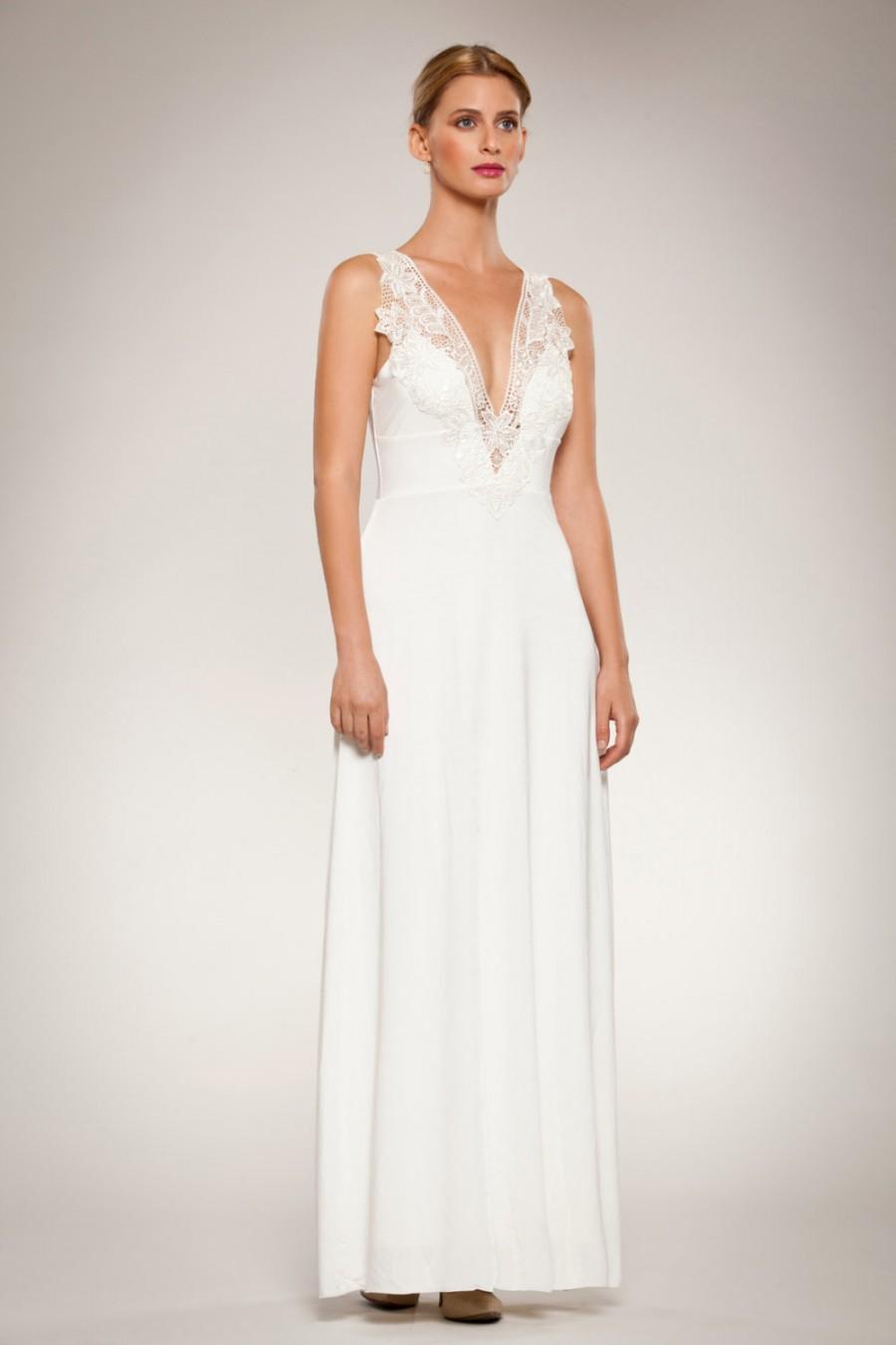 زفاف - Romantic Deep V Ivory Wedding Dress Gown Front and Back Embroidery Lace Flower Appliqués Fitted Waist Open Back Flared Skirt Custom Made
