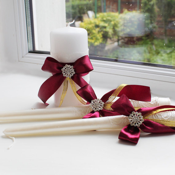 Hochzeit - Ivory Burgundy Unity Candles, Ivory Pillar and Stick Wedding Candle, Marsala Handmade Bow Unity Candle, Ribbon Bow   brooch