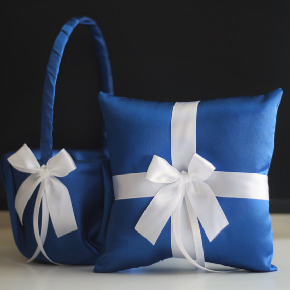 زفاف - Royal Blue Flower Girl Basket and Ring Bearer Pillow Set  Cobalt Blue Wedding Basket with Wedding Ring Pillow with white bow