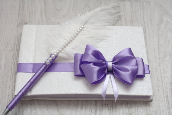 Hochzeit - Violet Purple White Wedding Guest Book   Ostrich Feather Pen Set  Purple Pen with Feather  Wishes book  Memory Book  Blank Paper Journal