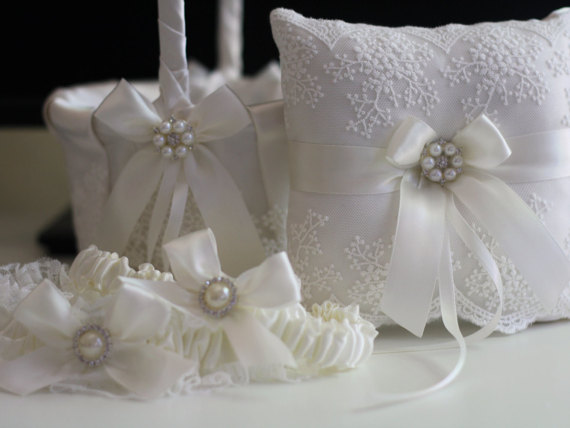 Mariage - Off White Wedding Flower Girl Basket   Ring bearer Pillow   2 Bridal Garter Set  Lace Wedding garters with brooch   lace wedding basket