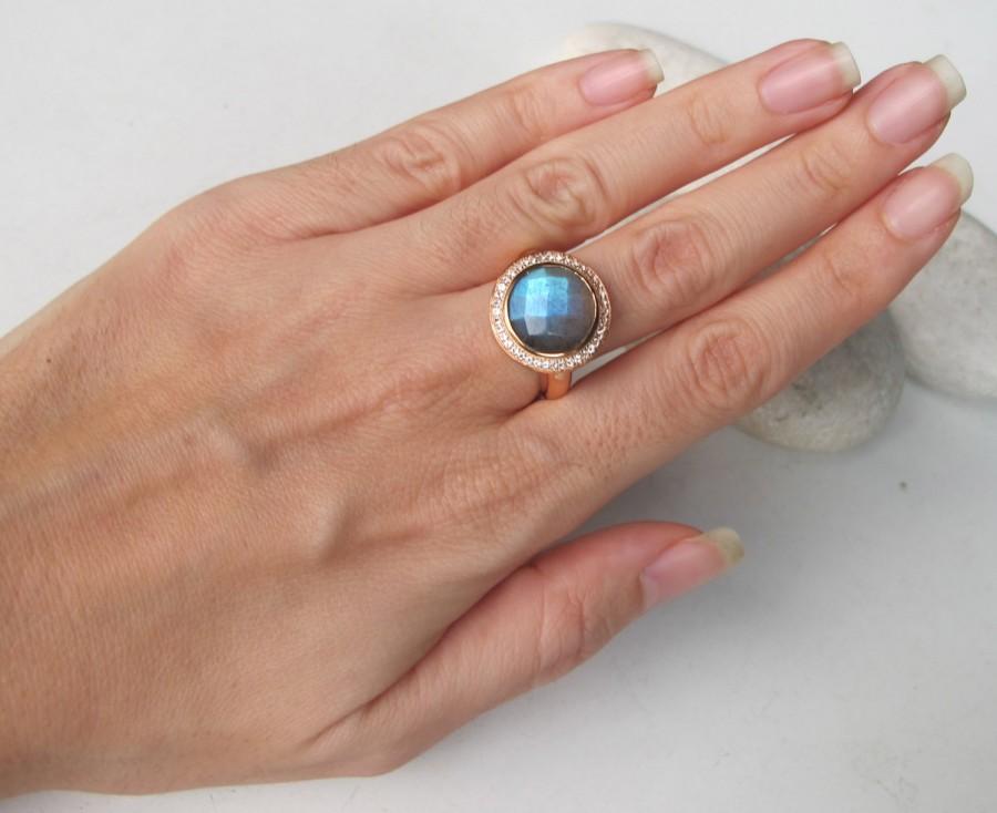 Hochzeit - Rose Gold Labradorite Engagement Ring- Halo Bridal Wedding Ring- Round Gemstone Promise Ring- Blue Labradorite Statement Ring