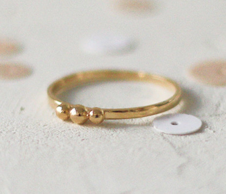 Mariage - 14k Gold Triple Dot Ring, Gold Band, Beaded Ring, Petite Ring, Wedding Band, 14K Gold Ring, Stacking Ring, Alternative, Anniversary Ring