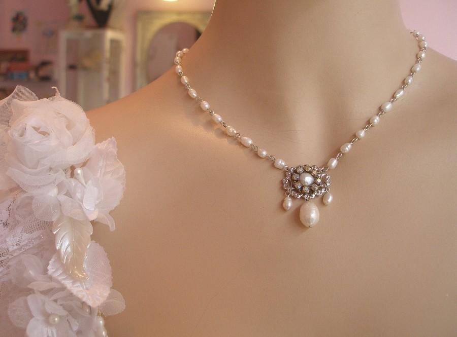 Hochzeit - Bridal Pearl Necklace Silver Necklace Vintage Swarovski Crystal Rhinestone Bride Necklace Vintage Necklace White Freshwater Pearls Necklace