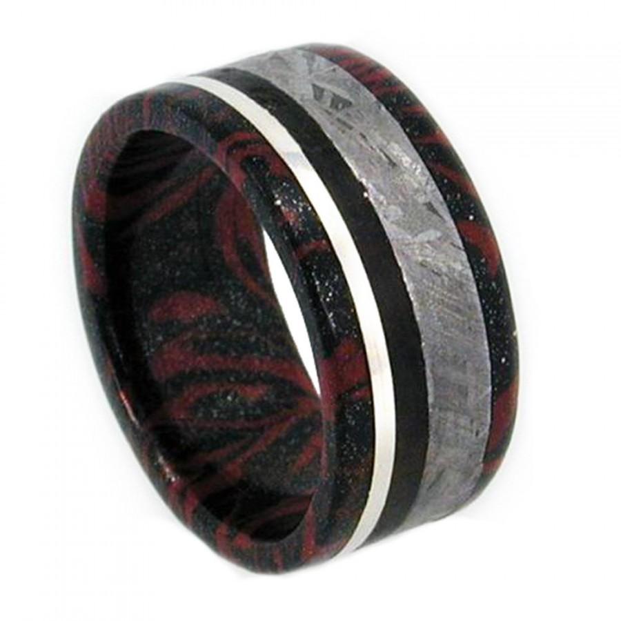 زفاف - Black and Red Mokume Gane Ring With African Blackwood, Meteorite Wedding Band, Platinum Ring
